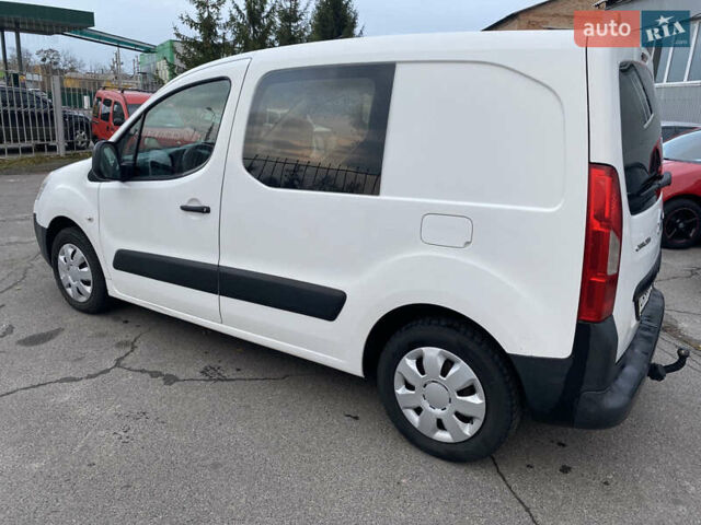 Белый Ситроен Берлинго, объемом двигателя 1.56 л и пробегом 223 тыс. км за 6900 $, фото 5 на Automoto.ua