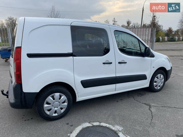 Белый Ситроен Берлинго, объемом двигателя 1.56 л и пробегом 223 тыс. км за 6900 $, фото 4 на Automoto.ua