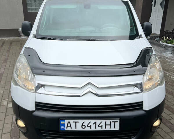 Белый Ситроен Берлинго, объемом двигателя 1.6 л и пробегом 237 тыс. км за 7500 $, фото 4 на Automoto.ua