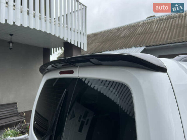 Белый Ситроен Берлинго, объемом двигателя 1.6 л и пробегом 237 тыс. км за 7500 $, фото 10 на Automoto.ua