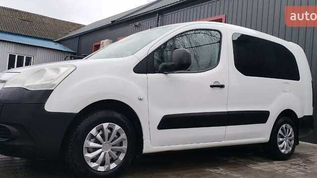 Белый Ситроен Берлинго, объемом двигателя 1.56 л и пробегом 260 тыс. км за 7500 $, фото 1 на Automoto.ua