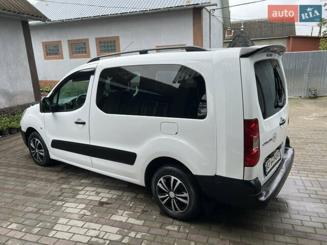 Белый Ситроен Берлинго, объемом двигателя 1.6 л и пробегом 237 тыс. км за 7500 $, фото 3 на Automoto.ua
