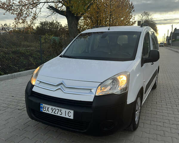 Белый Ситроен Берлинго, объемом двигателя 1.56 л и пробегом 260 тыс. км за 5350 $, фото 2 на Automoto.ua