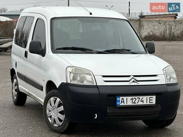 Белый Ситроен Берлинго, объемом двигателя 1.4 л и пробегом 170 тыс. км за 5700 $, фото 2 на Automoto.ua
