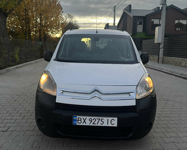 Белый Ситроен Берлинго, объемом двигателя 1.56 л и пробегом 260 тыс. км за 5150 $, фото 1 на Automoto.ua