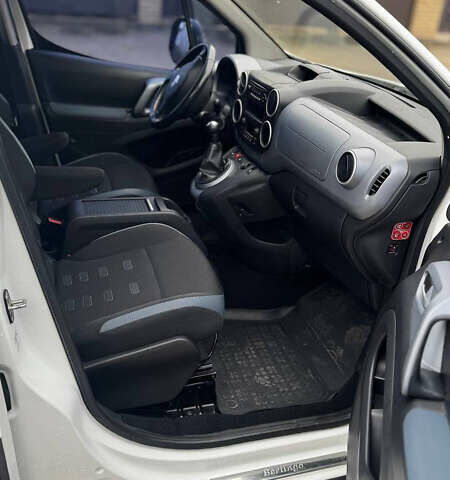 Білий Сітроен Берлінго, об'ємом двигуна 1.56 л та пробігом 260 тис. км за 8500 $, фото 11 на Automoto.ua