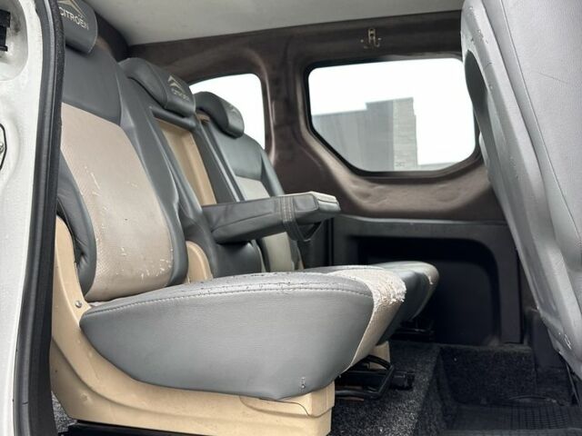 Білий Сітроен Берлінго, об'ємом двигуна 1.6 л та пробігом 260 тис. км за 5300 $, фото 7 на Automoto.ua