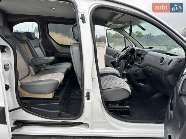 Белый Ситроен Берлинго, объемом двигателя 1.56 л и пробегом 260 тыс. км за 5150 $, фото 19 на Automoto.ua