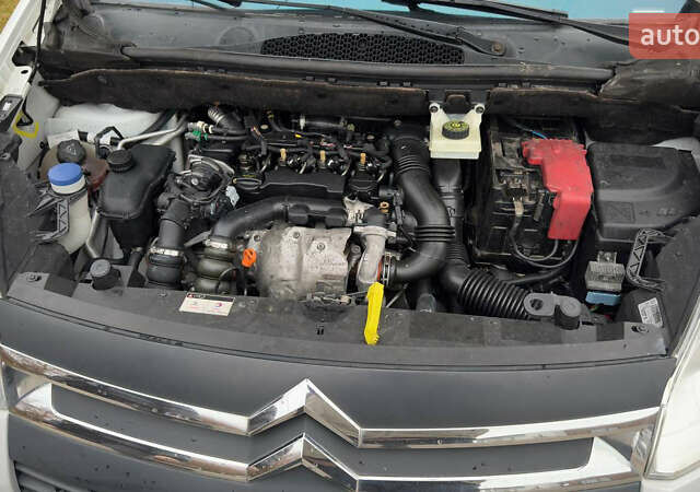 Білий Сітроен Берлінго, об'ємом двигуна 1.56 л та пробігом 260 тис. км за 8500 $, фото 17 на Automoto.ua