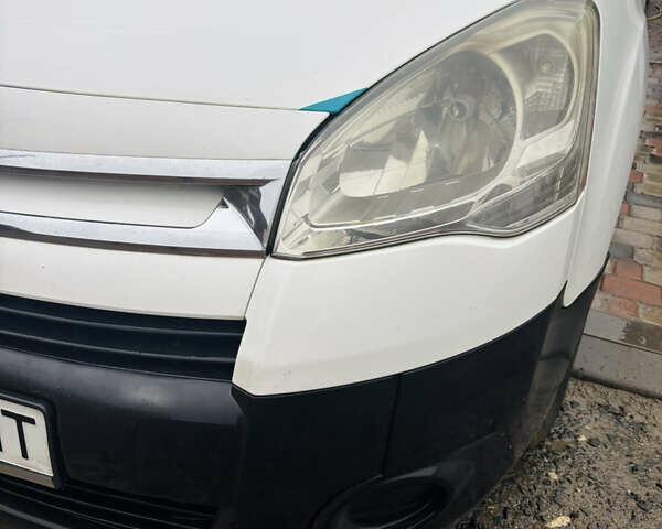 Білий Сітроен Берлінго, об'ємом двигуна 1.56 л та пробігом 176 тис. км за 6350 $, фото 5 на Automoto.ua