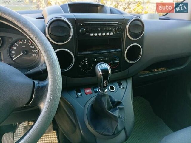 Ситроен Берлинго 2011 в Кременце на Automoto.ua Белый Ситроен Берлинго, объемом двигателя 1.56 л и пробегом 280 тыс. км за 4950 $, фото 7 на Automoto.ua