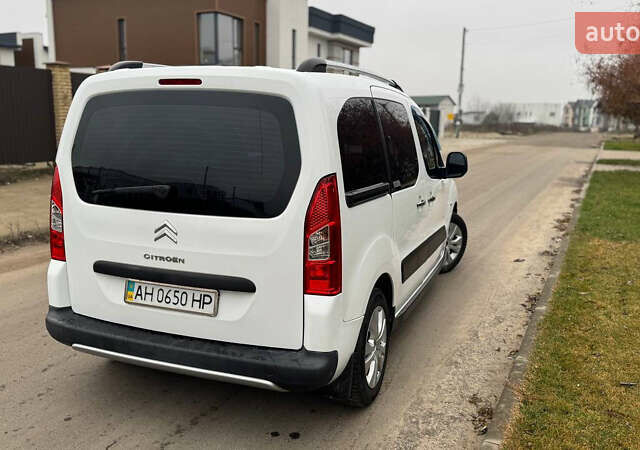 Білий Сітроен Берлінго, об'ємом двигуна 1.56 л та пробігом 260 тис. км за 8500 $, фото 4 на Automoto.ua