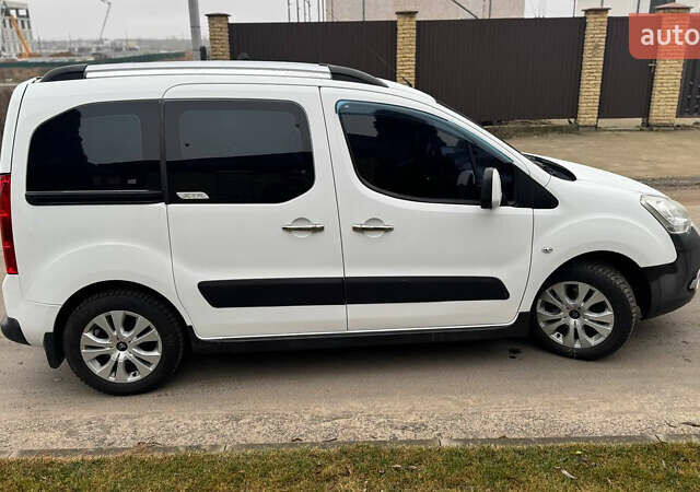 Білий Сітроен Берлінго, об'ємом двигуна 1.56 л та пробігом 260 тис. км за 8500 $, фото 5 на Automoto.ua