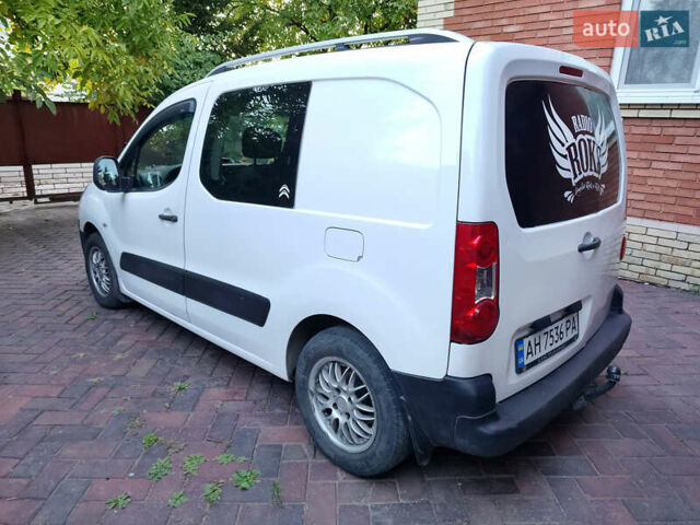 Белый Ситроен Берлинго, объемом двигателя 1.56 л и пробегом 340 тыс. км за 5900 $, фото 3 на Automoto.ua