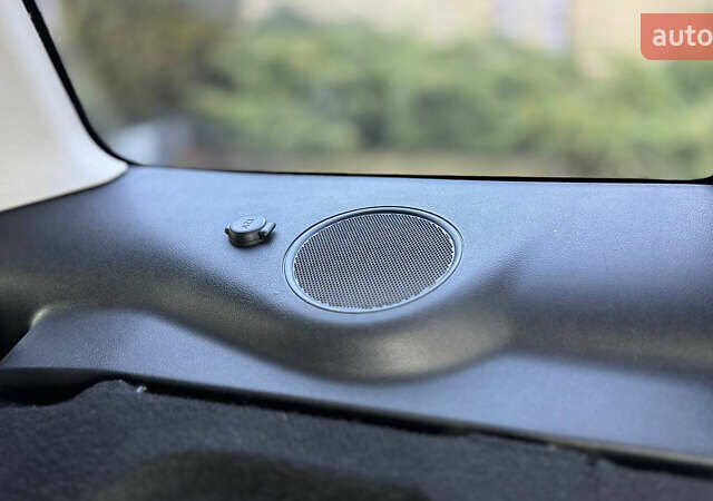 Білий Сітроен Берлінго, об'ємом двигуна 1.56 л та пробігом 260 тис. км за 8500 $, фото 14 на Automoto.ua