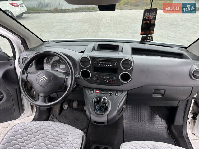 Белый Ситроен Берлинго, объемом двигателя 1.56 л и пробегом 260 тыс. км за 5350 $, фото 16 на Automoto.ua