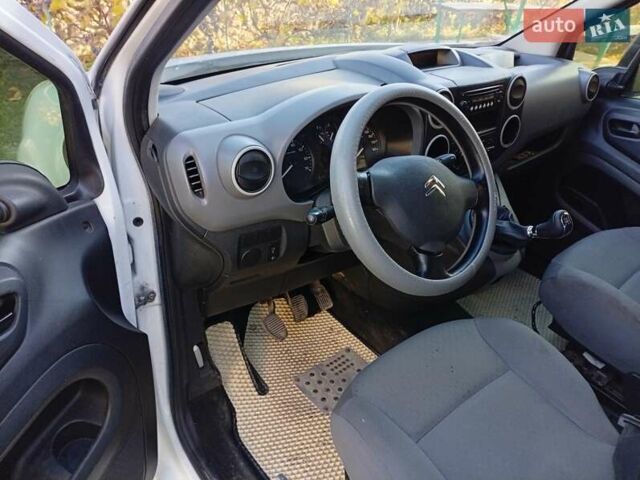 Ситроен Берлинго 2011 в Кременце на Automoto.ua Белый Ситроен Берлинго, объемом двигателя 1.56 л и пробегом 280 тыс. км за 4950 $, фото 8 на Automoto.ua