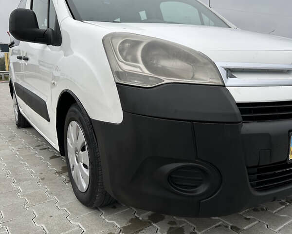 Белый Ситроен Берлинго, объемом двигателя 1.56 л и пробегом 260 тыс. км за 5350 $, фото 1 на Automoto.ua