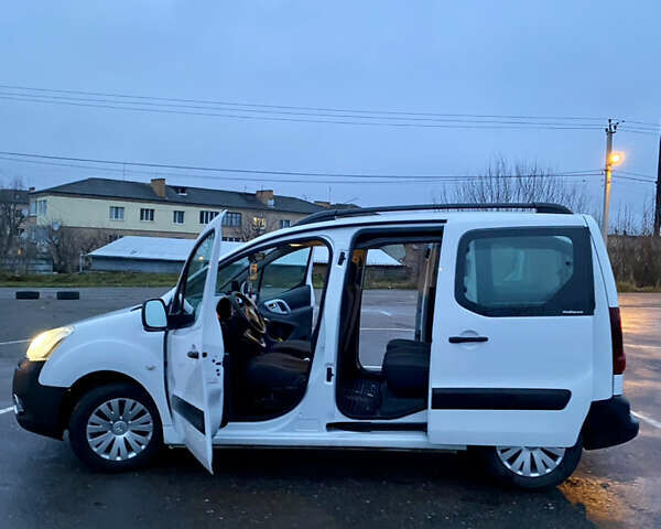 Белый Ситроен Берлинго, объемом двигателя 1.6 л и пробегом 163 тыс. км за 6800 $, фото 9 на Automoto.ua