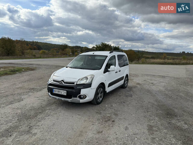 Ситроен Берлинго 2013 в Бережанах на Automoto.ua Белый Ситроен Берлинго, объемом двигателя 1.56 л и пробегом 248 тыс. км за 6800 $, фото 1 на Automoto.ua