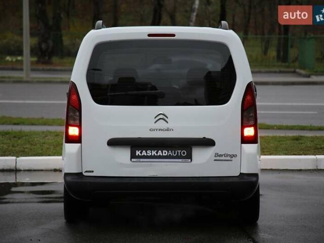 Білий Сітроен Берлінго, об'ємом двигуна 1.6 л та пробігом 239 тис. км за 6700 $, фото 4 на Automoto.ua