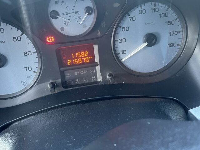 Белый Ситроен Берлинго, объемом двигателя 1.6 л и пробегом 216 тыс. км за 9100 $, фото 12 на Automoto.ua