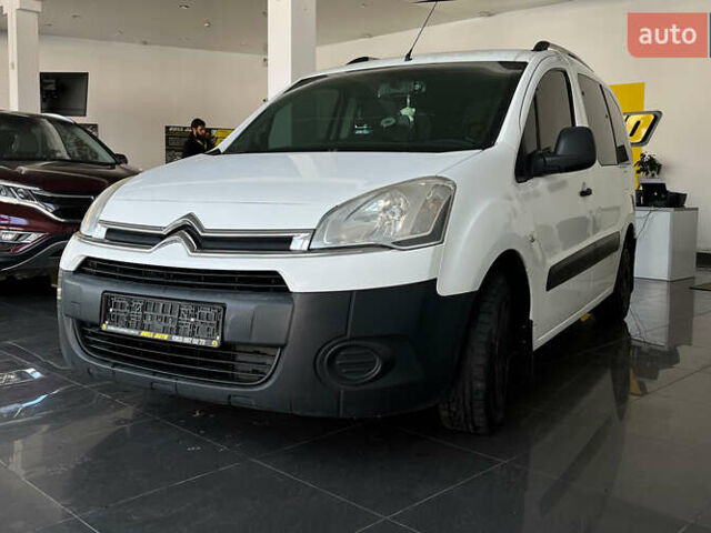 Белый Ситроен Берлинго, объемом двигателя 1.56 л и пробегом 313 тыс. км за 7300 $, фото 2 на Automoto.ua