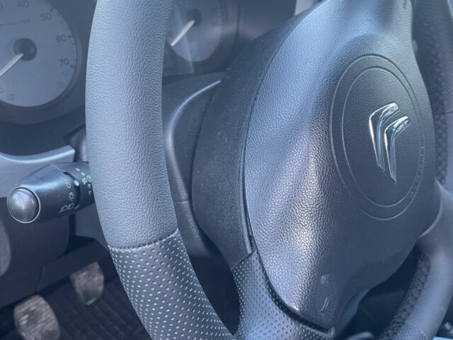 Белый Ситроен Берлинго, объемом двигателя 1.6 л и пробегом 216 тыс. км за 9100 $, фото 11 на Automoto.ua