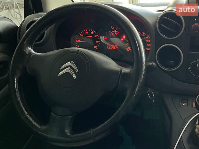 Белый Ситроен Берлинго, объемом двигателя 1.56 л и пробегом 313 тыс. км за 7300 $, фото 10 на Automoto.ua