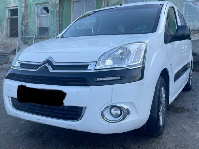 Белый Ситроен Берлинго, объемом двигателя 1.6 л и пробегом 216 тыс. км за 9100 $, фото 19 на Automoto.ua
