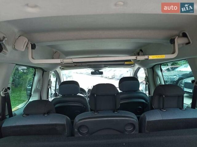 Белый Ситроен Берлинго, объемом двигателя 1.56 л и пробегом 159 тыс. км за 9600 $, фото 9 на Automoto.ua