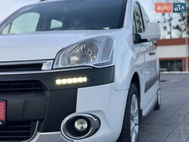 Білий Сітроен Берлінго, об'ємом двигуна 1.6 л та пробігом 255 тис. км за 7650 $, фото 25 на Automoto.ua