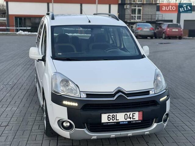 Білий Сітроен Берлінго, об'ємом двигуна 1.6 л та пробігом 255 тис. км за 7650 $, фото 24 на Automoto.ua