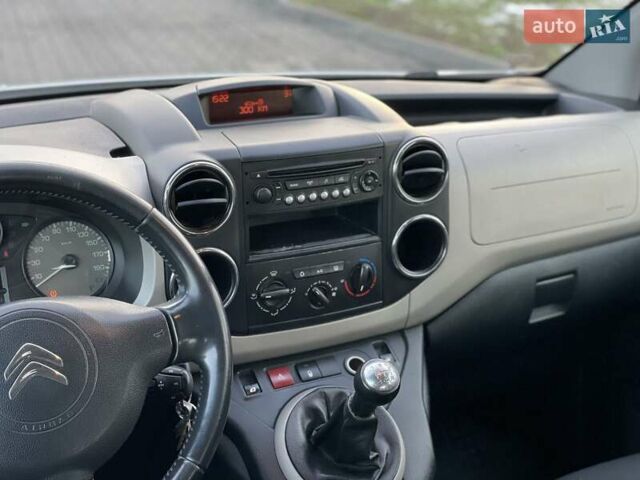 Білий Сітроен Берлінго, об'ємом двигуна 1.6 л та пробігом 255 тис. км за 7650 $, фото 45 на Automoto.ua
