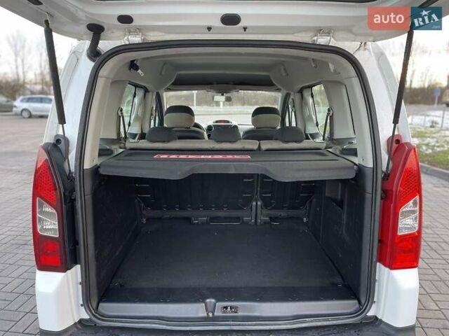 Білий Сітроен Берлінго, об'ємом двигуна 1.6 л та пробігом 255 тис. км за 7650 $, фото 47 на Automoto.ua