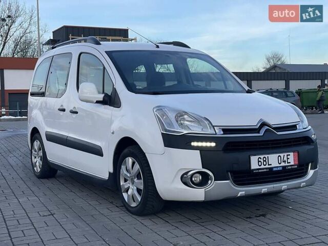 Білий Сітроен Берлінго, об'ємом двигуна 1.6 л та пробігом 255 тис. км за 7650 $, фото 4 на Automoto.ua