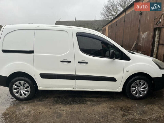 Белый Ситроен Берлинго, объемом двигателя 1.56 л и пробегом 455 тыс. км за 6200 $, фото 10 на Automoto.ua