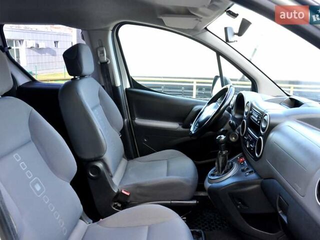 Білий Сітроен Берлінго, об'ємом двигуна 1.6 л та пробігом 230 тис. км за 7200 $, фото 23 на Automoto.ua