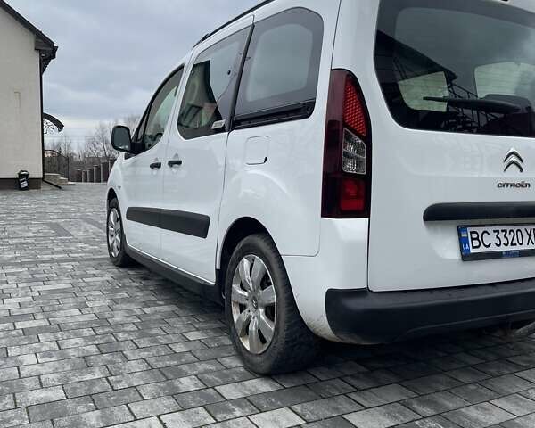 Белый Ситроен Берлинго, объемом двигателя 1.6 л и пробегом 255 тыс. км за 8100 $, фото 6 на Automoto.ua