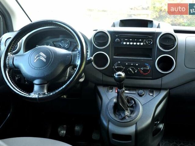 Білий Сітроен Берлінго, об'ємом двигуна 1.6 л та пробігом 230 тис. км за 7200 $, фото 20 на Automoto.ua