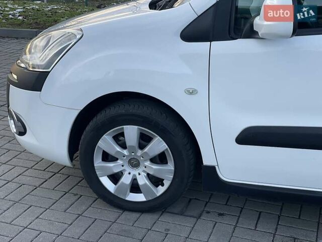 Білий Сітроен Берлінго, об'ємом двигуна 1.6 л та пробігом 255 тис. км за 7650 $, фото 26 на Automoto.ua