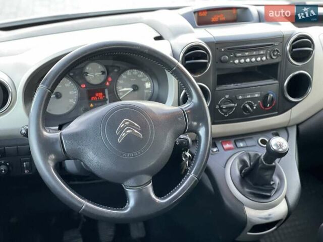 Білий Сітроен Берлінго, об'ємом двигуна 1.6 л та пробігом 255 тис. км за 7650 $, фото 40 на Automoto.ua
