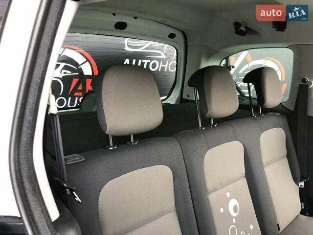 Белый Ситроен Берлинго, объемом двигателя 1.6 л и пробегом 192 тыс. км за 7800 $, фото 7 на Automoto.ua