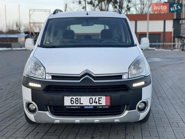 Білий Сітроен Берлінго, об'ємом двигуна 1.6 л та пробігом 255 тис. км за 7650 $, фото 18 на Automoto.ua