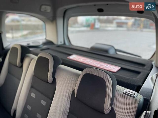 Білий Сітроен Берлінго, об'ємом двигуна 1.6 л та пробігом 255 тис. км за 7650 $, фото 23 на Automoto.ua