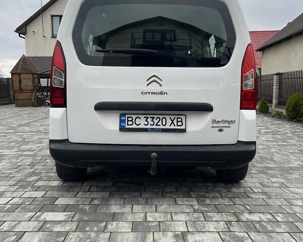 Белый Ситроен Берлинго, объемом двигателя 1.6 л и пробегом 255 тыс. км за 8100 $, фото 7 на Automoto.ua