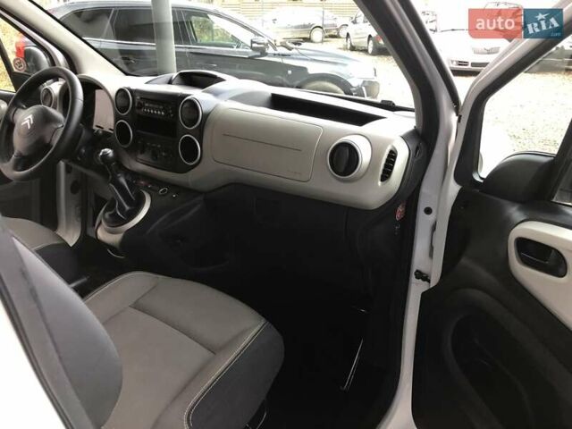 Белый Ситроен Берлинго, объемом двигателя 1.6 л и пробегом 192 тыс. км за 7800 $, фото 10 на Automoto.ua