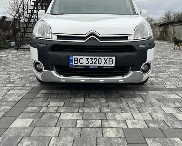 Белый Ситроен Берлинго, объемом двигателя 1.6 л и пробегом 255 тыс. км за 8100 $, фото 1 на Automoto.ua