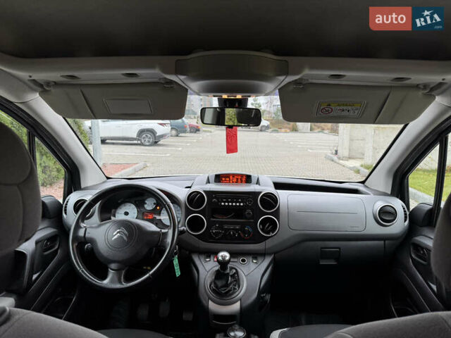 Белый Ситроен Берлинго, объемом двигателя 1.6 л и пробегом 192 тыс. км за 8850 $, фото 15 на Automoto.ua