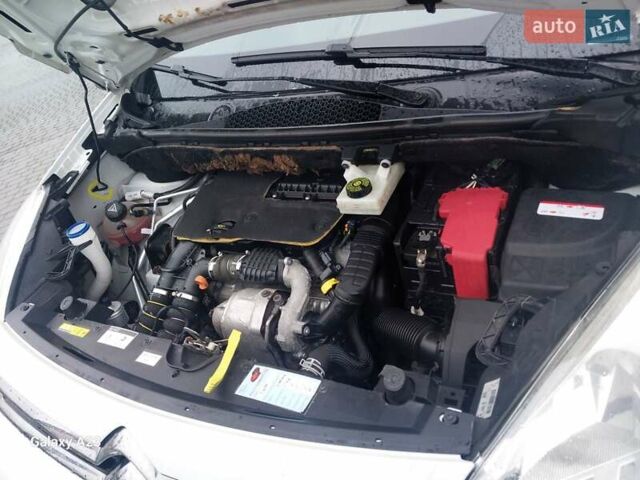 Белый Ситроен Берлинго, объемом двигателя 1.6 л и пробегом 244 тыс. км за 9700 $, фото 22 на Automoto.ua